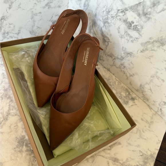 Burberry Tan Slingback Heels for Women - Picture 1 of 6